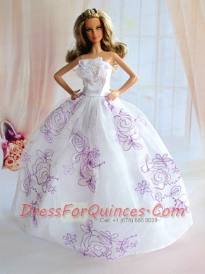 Embroidery Decorate White Taffeta Ball Gown Barbie Doll Dress
