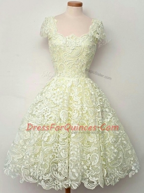 Pretty Straps Cap Sleeves Court Dresses for Sweet 16 Knee Length Lace Yellow Lace