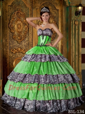 2013 Luxurious Ball Gown With Sweetheart Floor-length Zebra Ruffles Quinceanera Dress