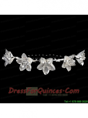 Delicate Tiara With Elegant Flowers