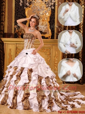 Beautiful White Quinceanera Gowns with Beading and Ruffles