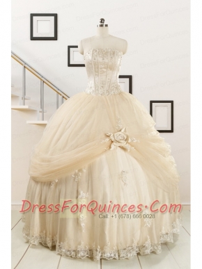 2015 Classical Appliques and Hand Made Flower Quinceanera Dresses in Champagne