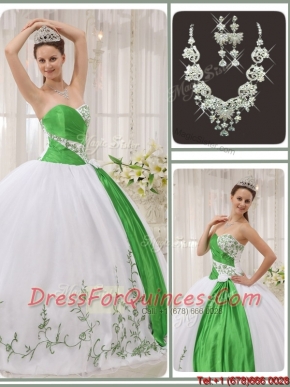 Popular Sweetheart Quinceanera Dresses with Embroidery for 2016