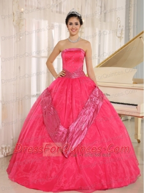 Quinceanera Gowns With Strapless Coral Red Beaded Decorate