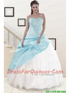 2015 Pretty Blue and White Quinceanera Dresses with Beading and Pick Ups