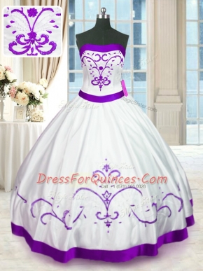 Sexy Beading and Embroidery Quince Ball Gowns White Lace Up Sleeveless Floor Length