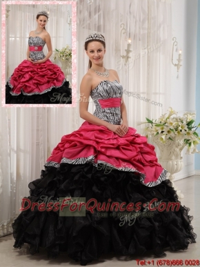 Best Selling Ruffles Sweetheart Quinceanera Gowns in Red and Black