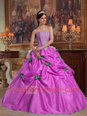 2014 Beautiful Lavender Ball Gown Strapless Floor-length Cheap Quinceanera Dresses