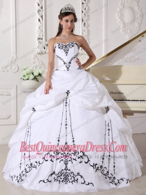 White Ball Gown Sweetheart Floor-length Satin and Taffeta Embroidery Quinceanera Dress