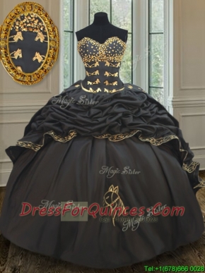 2017 Wonderful Bubble Embroideried and Beaded Black Quinceanera Dress in Taffeta