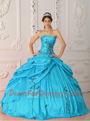 Aqua Blue Ball Gown Strapless Elegant Quinceanera Dresses with Taffeta Appliques