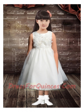 2014 Popular White Tea-length Scoop Flower Girl Dress with Hand Made Flowers