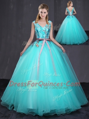 V-neck Sleeveless Tulle Ball Gown Prom Dress Appliques and Belt Lace Up