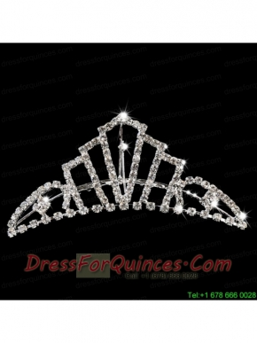 Fashionable Tiara With Rhinestone Adorned