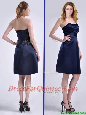Luxurious Strapless Zipper Up Ruched Dama Dress in Navy Blue