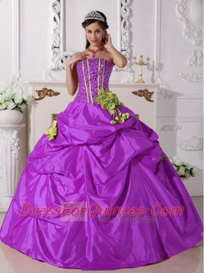 Classical Quinceanera Dresses Ball Gown Strapless With Taffeta Beading and Hand Made Flowers