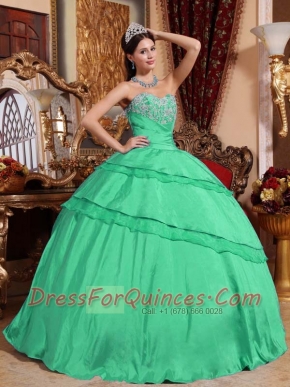Green Ruching and Ruffled Layers Sweetheart Taffeta Appliques Ball Gown Dress