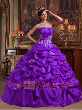 Elegant Purple Ball Gown Strapless Floor-length Appliques Taffeta Quinceanera Dress