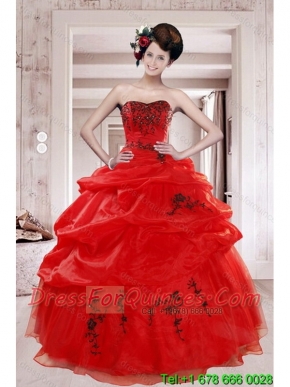 2015 Best Red Quinceanera Dresses with Appliques and Pick Ups