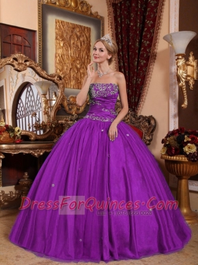 Sweet 16 Dresses In Eggplant Purple Ball Gown Strapless With Taffeta and Tulle Appliques