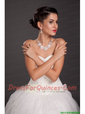 Dreamlike Flower Shaped Jewelry Set Including Necklace And Earrings