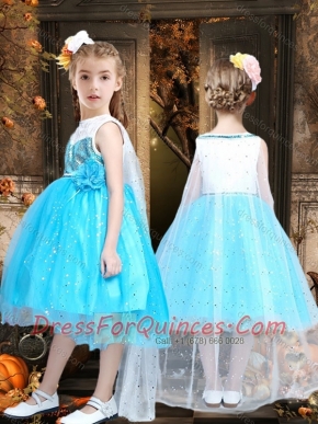 Popular Blue and White Little Girl Dress with Tea Length