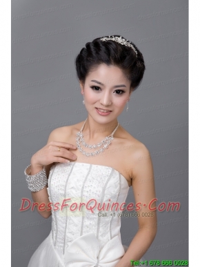 Stunning Alloy With Rhinestone Jewelry Sets for Dignified Women