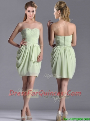 Popular Ruched Decorated Bodice Short Dama Dress in Yellow Green
