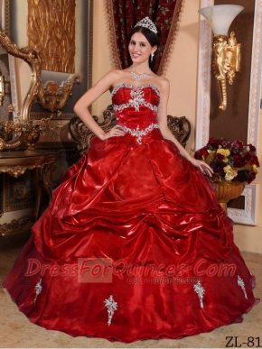 2014 Wine Red Lace-up Ball Gown Strapless Floor-length Cheap Quinceanera Dresses