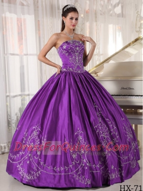 In fashion Strapless Floor-length Ball Gown Satin Embroidery Discount Quinceanera Dresses