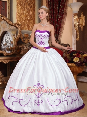 Sweetheart Ball Gowns White and Purple Embroidery Satin Best Quinceanera Dresses