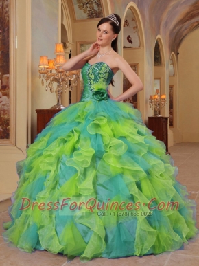Pretty Clorful Ball Gown Sweetheart Ruffles Organza Quinceanera Dress