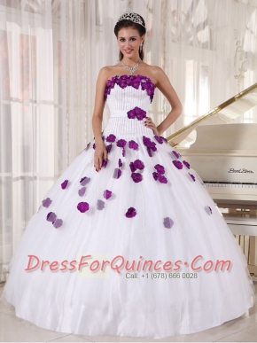 Sleevless  Strapless With Floor-length Beading and Hand Made Flowers For Quinceanera Dress In 2013