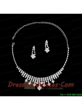 Shimmering Rhinestone Bridal Necklace and Earrings Jewelry Set