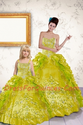 Hot Sale Pick Ups Yellow Sleeveless Taffeta Lace Up Vestidos de Quinceanera for Military Ball and Sweet 16 and Quinceanera