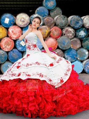 Deluxe Floor Length Lace Up Ball Gown Prom Dress White And Red for Sweet 16 and Quinceanera with Appliques and Embroidery and Ruffles