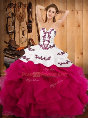 Strapless Sleeveless Satin and Organza Sweet 16 Dresses Embroidery and Ruffles Lace Up