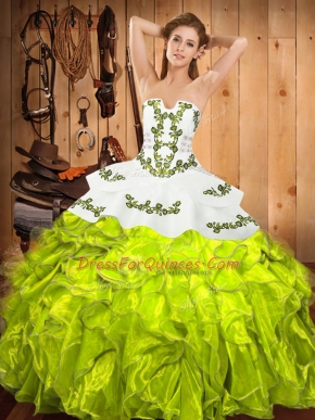 Floor Length Yellow Green Vestidos de Quinceanera Strapless Sleeveless Lace Up
