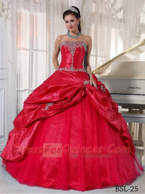 2014 beautiful Strapless Floor-length Red Ball Gown Taffeta and Tulle Appliques Quinceanera Dress