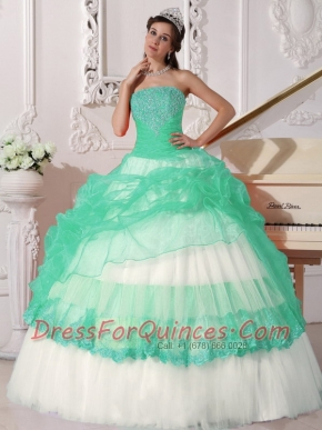 Apple Green and White Ball Gown Strapless Pretty Quinceanera Dresses with  Taffeta and Organza Appliques