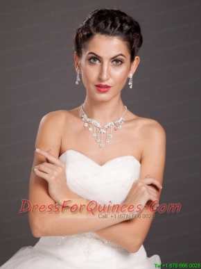 Glittering Ladies Alloy Necklace and Earrings Jewelry Set