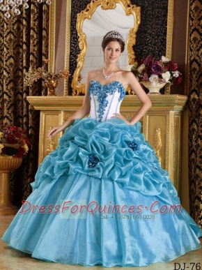 Elegant Blue Sweetheart Ball Gown Quinceanera Dress with Organza Hand Made Flowers
