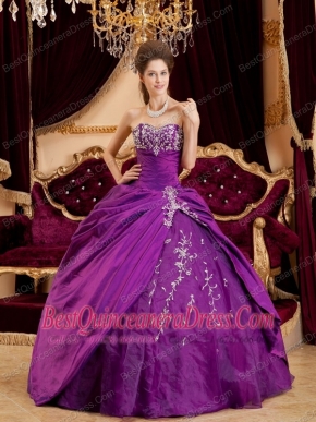 Purple Ball Gown Sweetheart Floor-length Taffeta and Tulle Appliques Quinceanera Dress