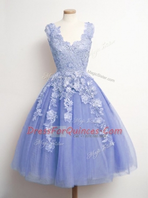 Sexy V-neck Sleeveless Quinceanera Court of Honor Dress Knee Length Appliques Lavender Tulle