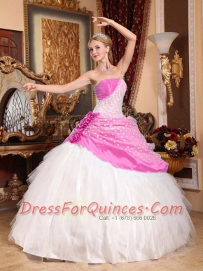 Beautiful Ball Gown Strapless Quinceanera Dress with  Taffeta and Tulle Hand Made Flowers