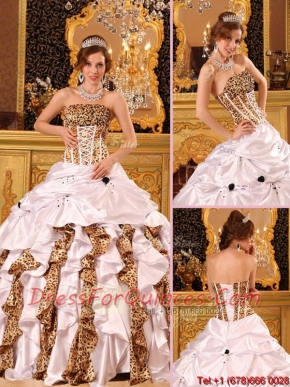 Wholesale Strapless Brush Train Quinceanera Dresses in White