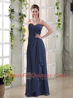 Sweetheart Ruching and Hand Made Flowers Dama Dresses in Navy Blue