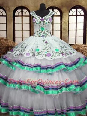 High End Organza and Taffeta Straps Sleeveless Lace Up Embroidery and Ruffled Layers Quinceanera Dresses in White
