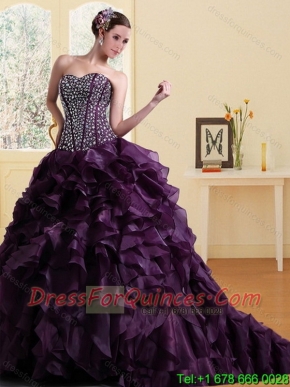 2015 Elegant Sweetheart Burgundy Quinceanera Dress with Ruffles and Beading