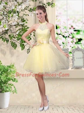 Graceful Halter Top Sleeveless Court Dresses for Sweet 16 Knee Length Lace and Belt Light Yellow Tulle